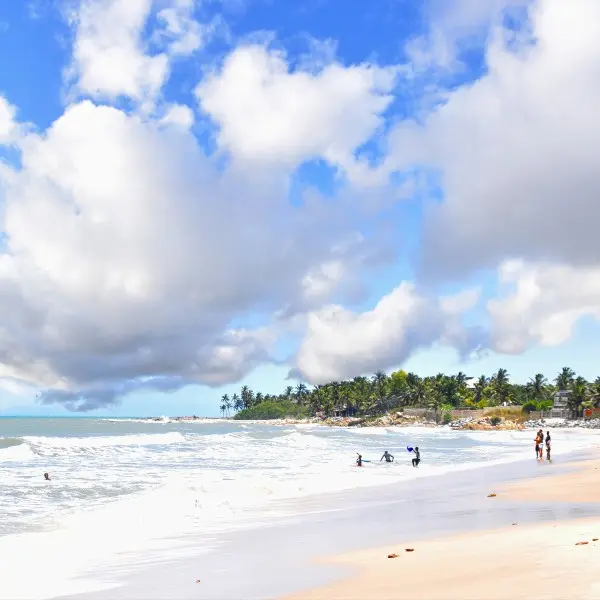 גלו את הקסם של קולומבו: הרפתקה בלתי נשכחת בלב סרי לנקה