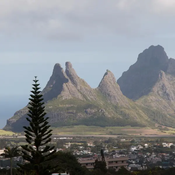 גלה את פורט לואיס: השער המרהיב לאי מאוריציוס