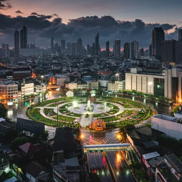 בנגקוק הקסומה: שער לחוויות בלתי נשכחות באסיה